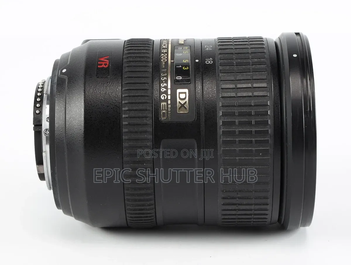 Nikon Af-S Dx 18-200mm F/3.5-5.6 G Ed if Vr Ii Autofocus Aps-C Lens