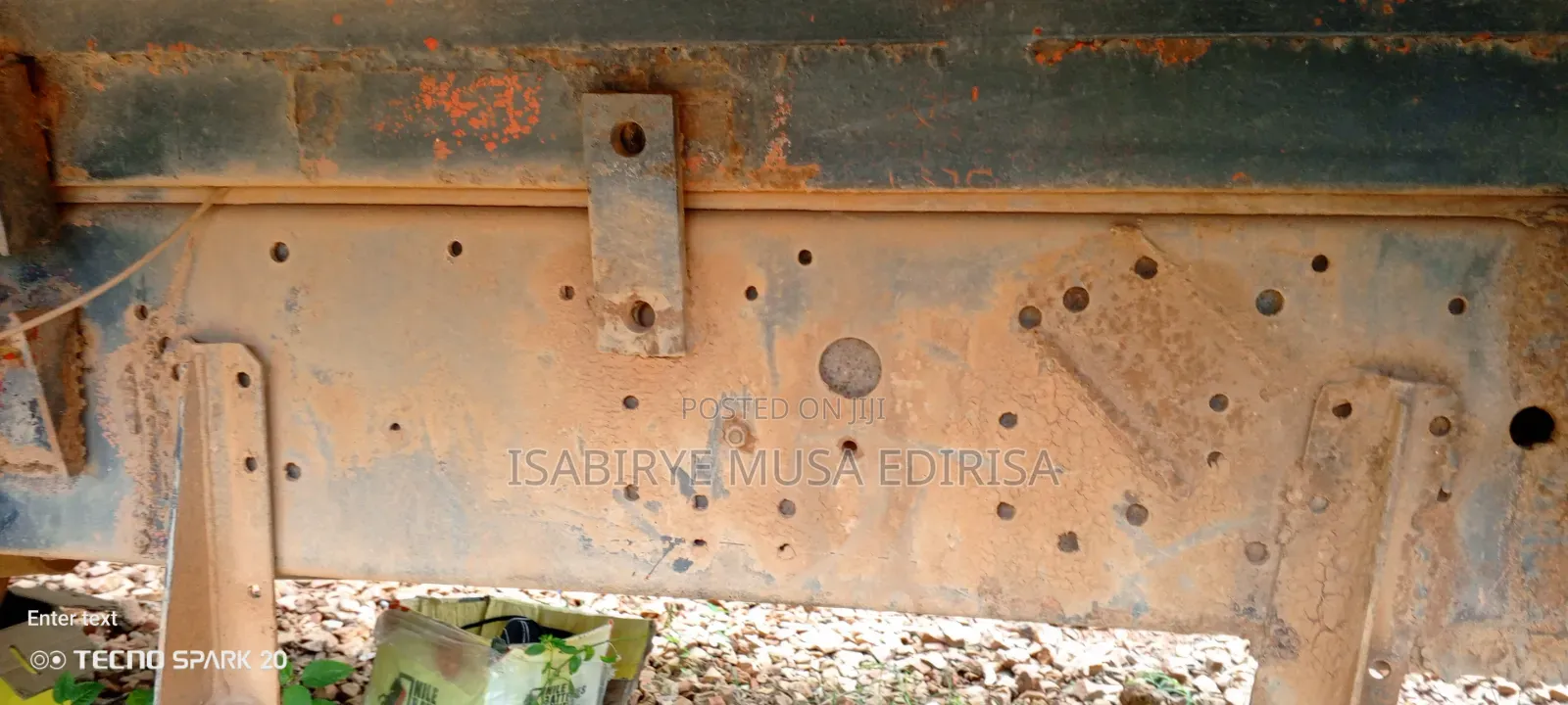 Isuzu Forward Track