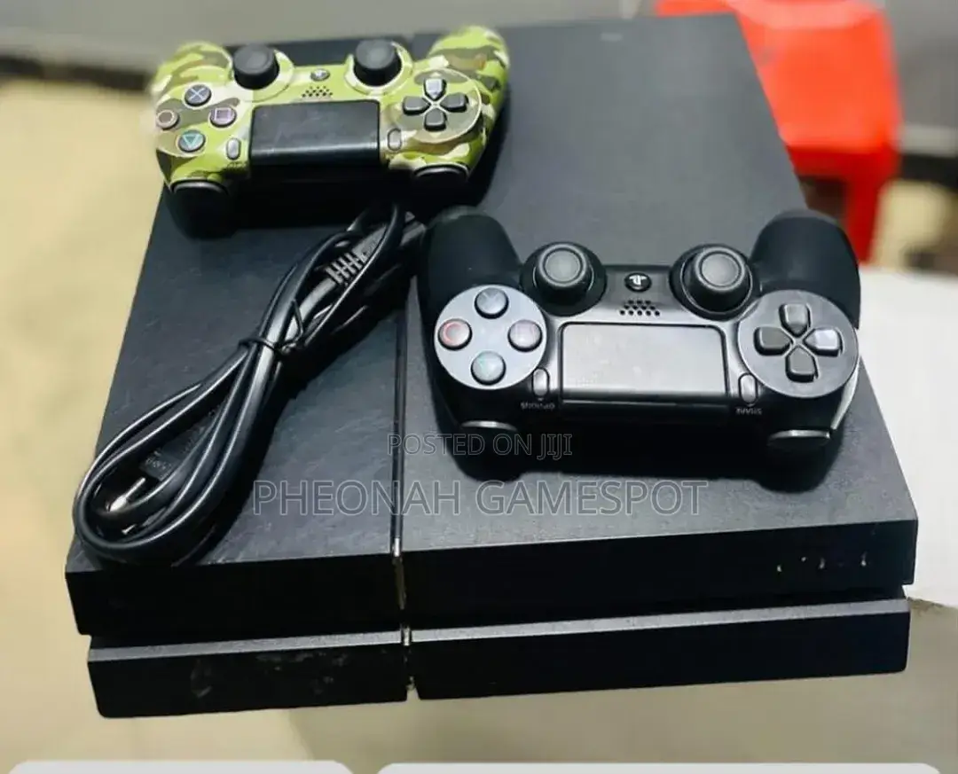 Ps4 Full Set. Chipped, With Over 12 Games And 2 Controllers