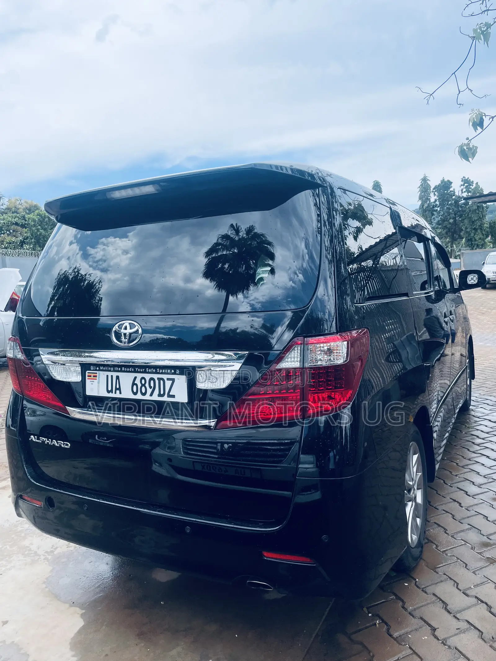 Toyota Alphard 2012 Black