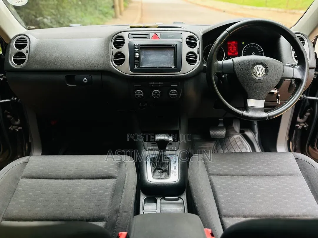Volkswagen Tiguan 2010 White