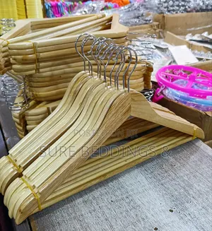 Diplo Dozen Wooden Hangers