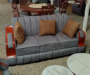 6 Sitters Diplo Sofa