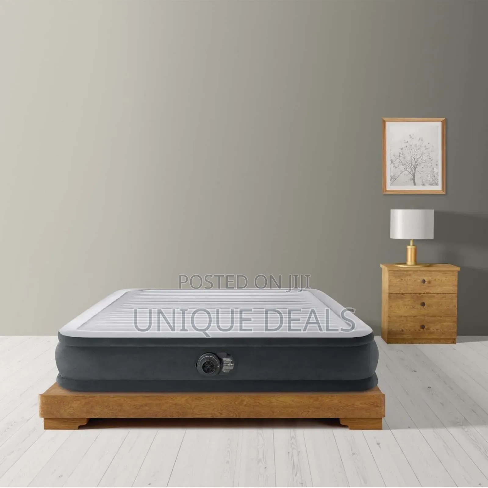 Intex Dura-Beam Deluxe Comfort Plush Elevated Airbed Series