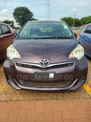 Toyota Ractis 1.5 FWD 2011 Burgundy