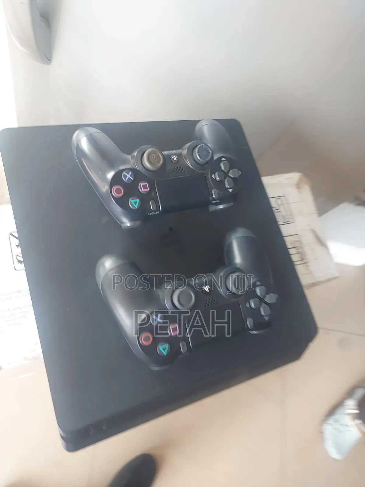Play Station 4