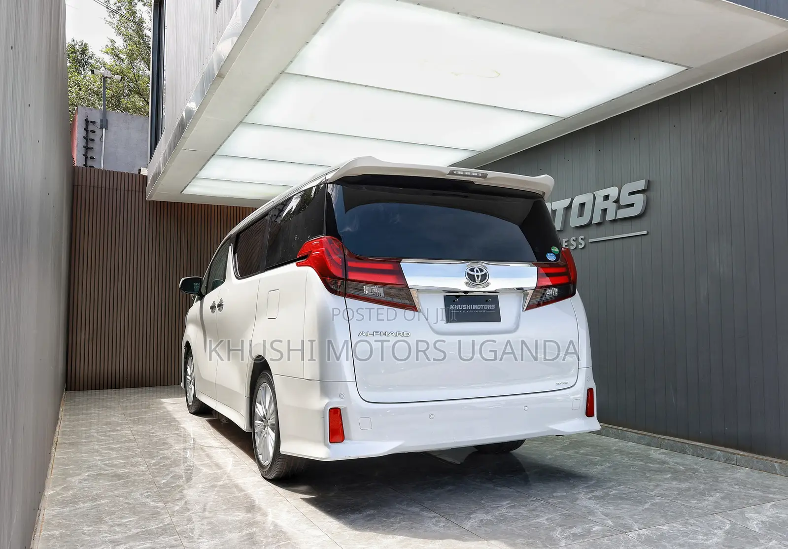 Toyota Alphard 2017 Pearl
