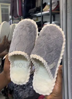 House Shoes/Indoor Sandals
