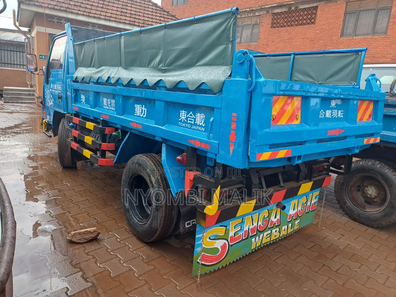 Canter Tipper