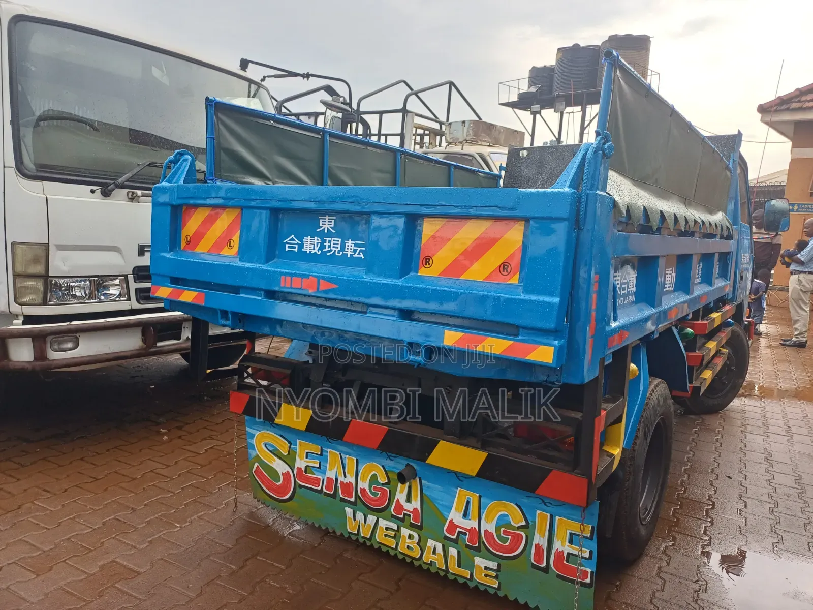 Canter Tipper