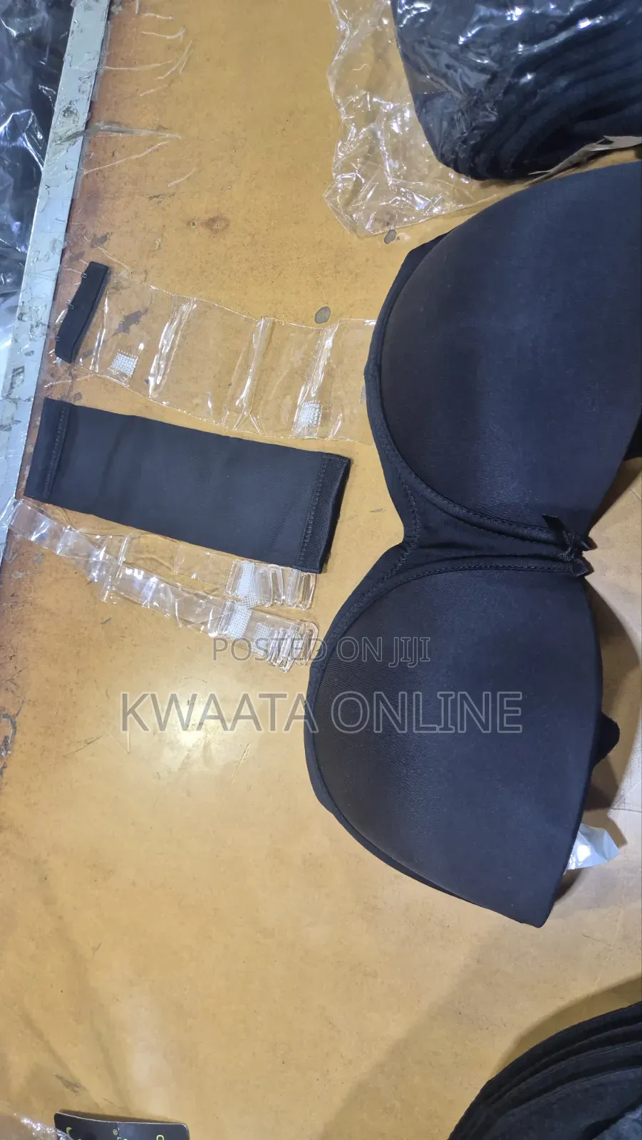 Women's Smoothing Moulded Strapless Half Bra Bra Binnys Cup D