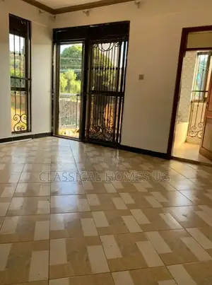 4bdrm Duplex in Mbuya Villa, Central Division for rent