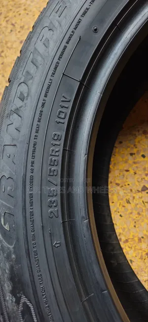 235 55 R19 Dunlop Grand Trek From Thailand  but Only 2pises.