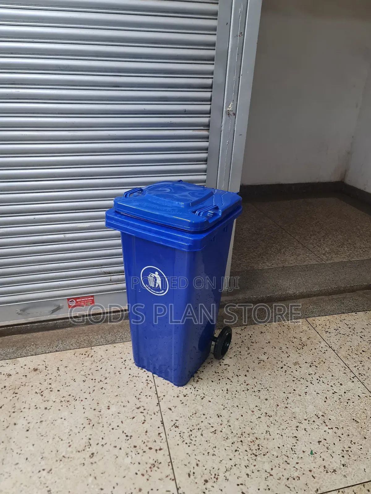 Street Plastic Dust Bins 120litres Street Plastic Dust Bins 120litres