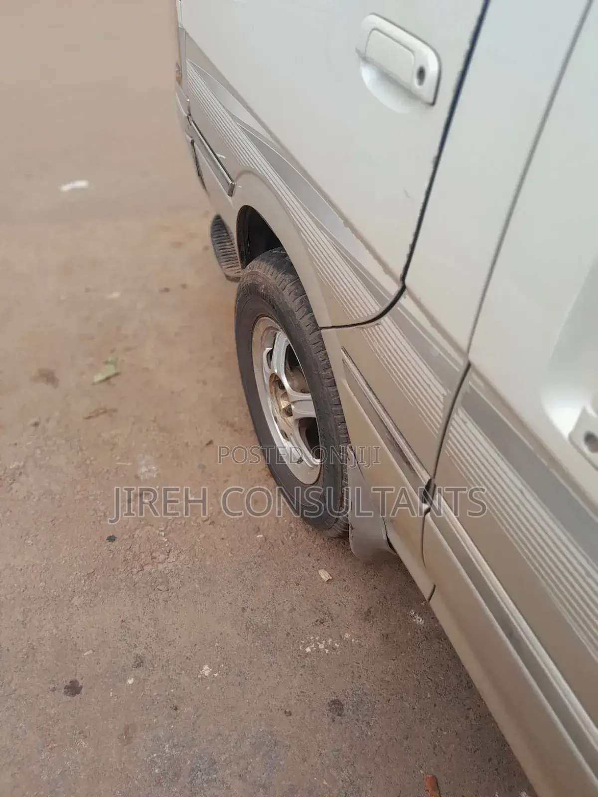 Toyota HiAce 2008 Off white