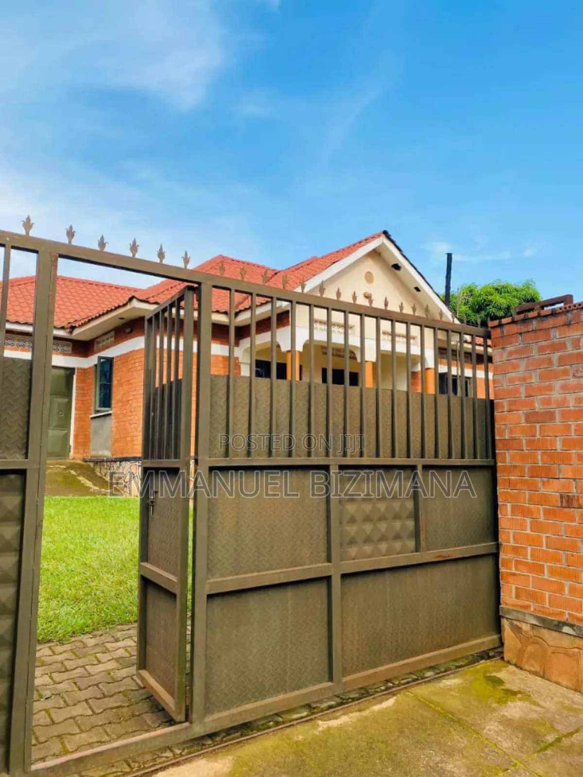 Furnished 3bdrm Bungalow in Kitende, Central Division for sale