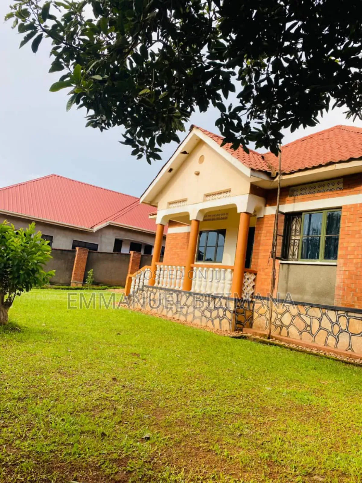 Furnished 3bdrm Bungalow in Kitende, Central Division for sale