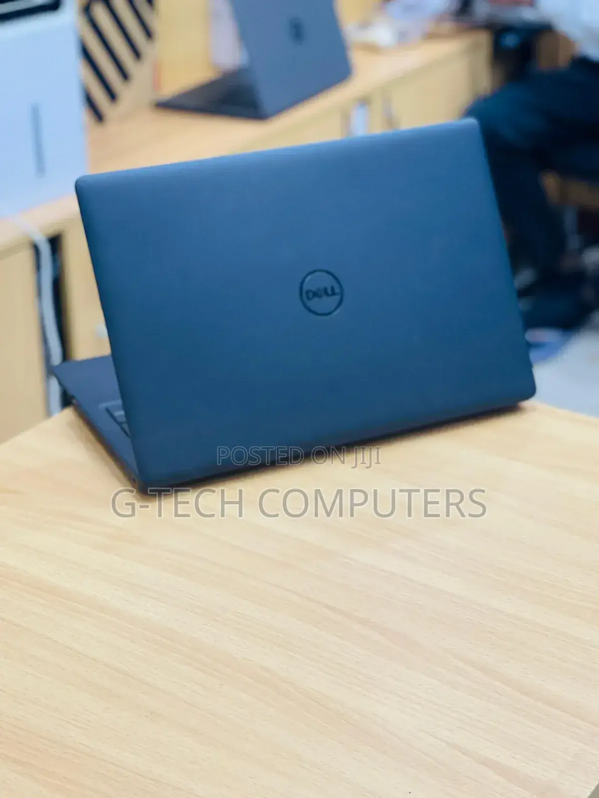 New Laptop Dell Vostro 3560 8GB Intel Core i5 SSD 1T