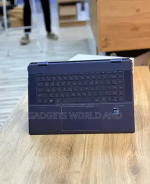 New Laptop HP Spectre 14 16GB Intel Core i7 SSD 2T