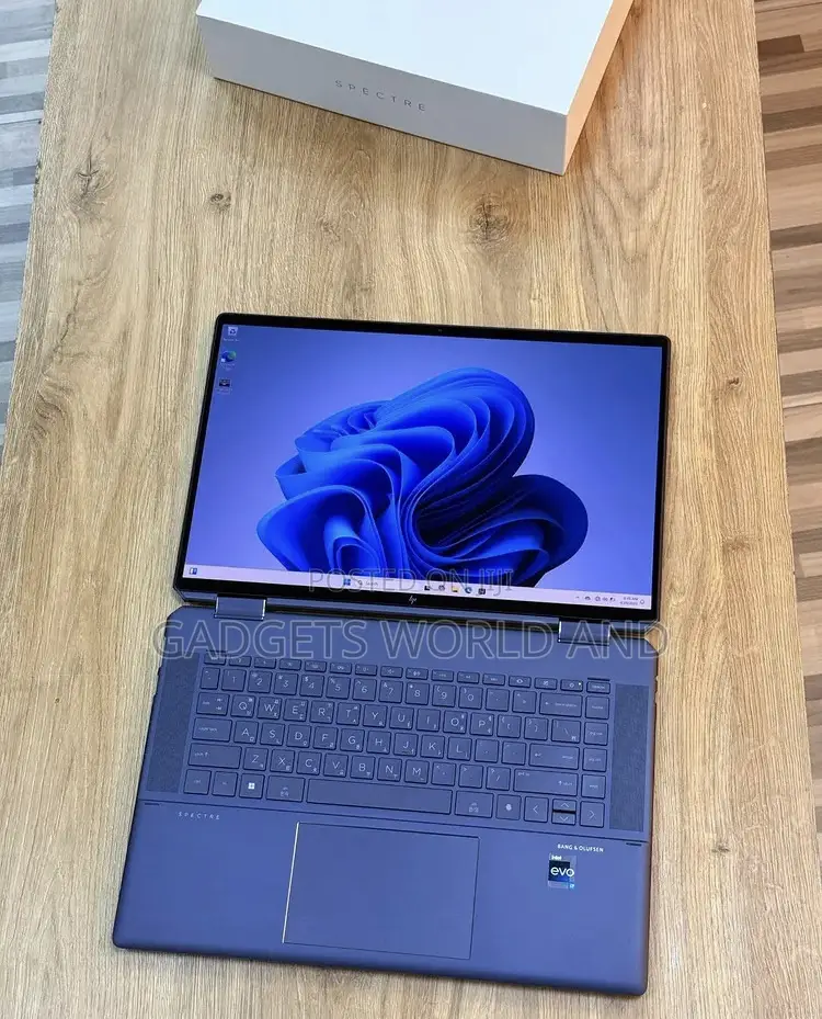New Laptop HP Spectre 14 16GB Intel Core i7 SSD 2T