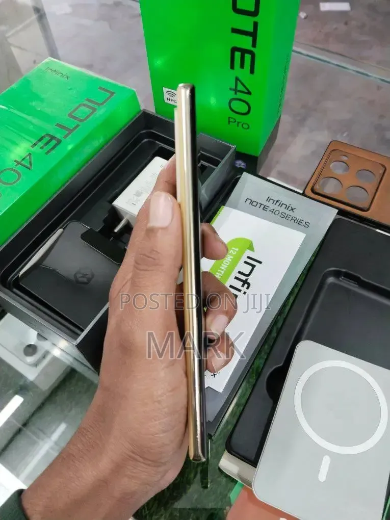 New Infinix Note 40 Pro 5G 256 GB Gold