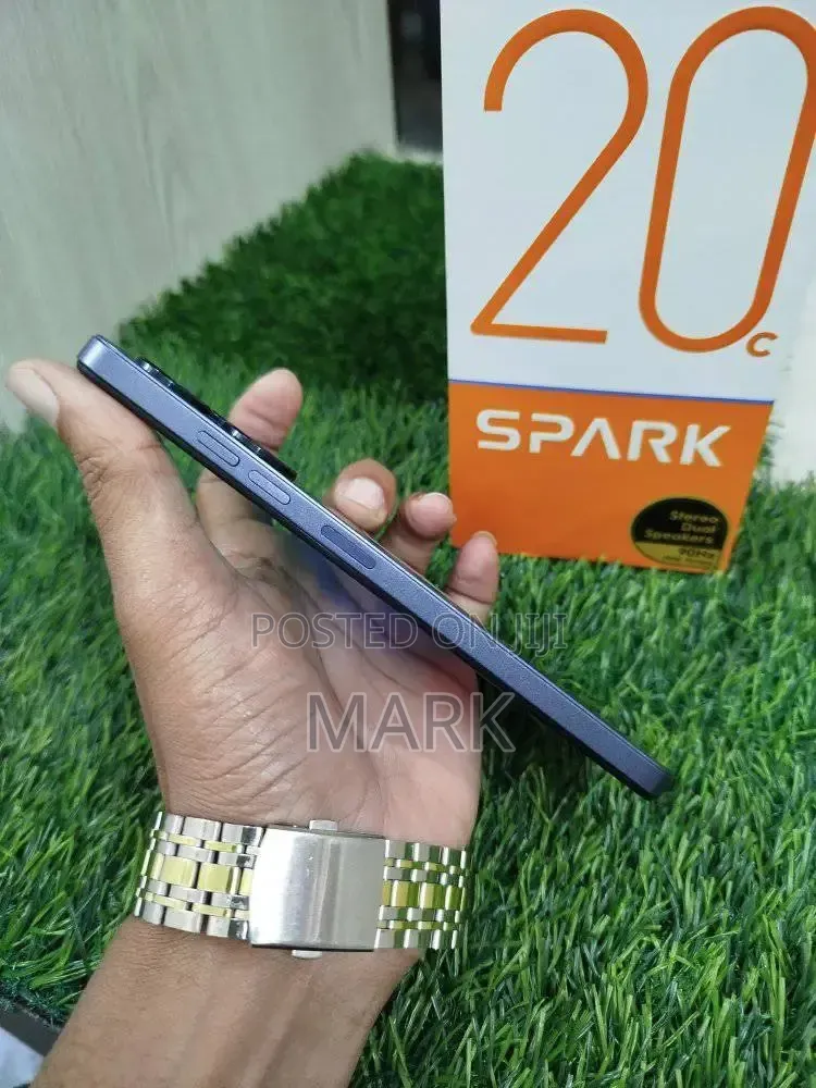 New Tecno Spark 20C 256 GB Black