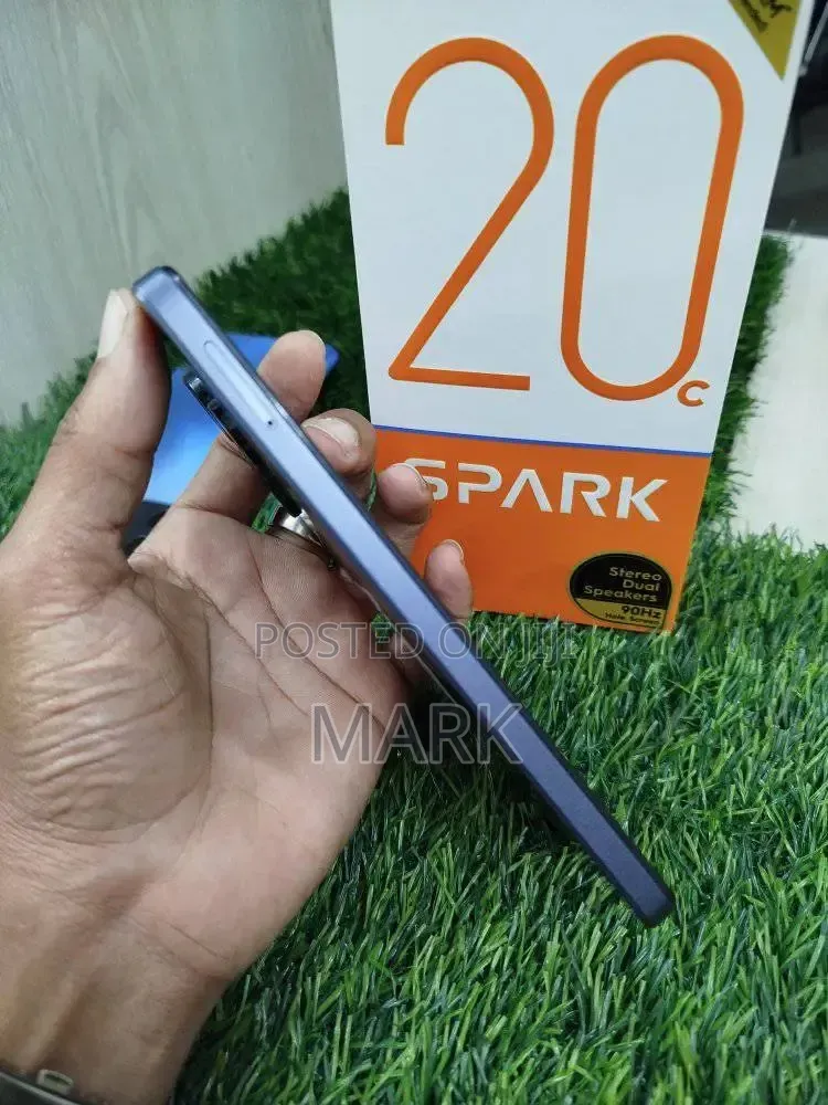New Tecno Spark 20C 256 GB Black