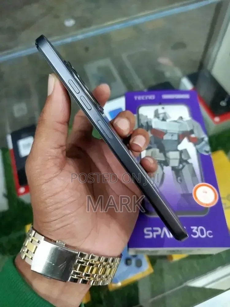 New Tecno Spark 30C 128 GB Black