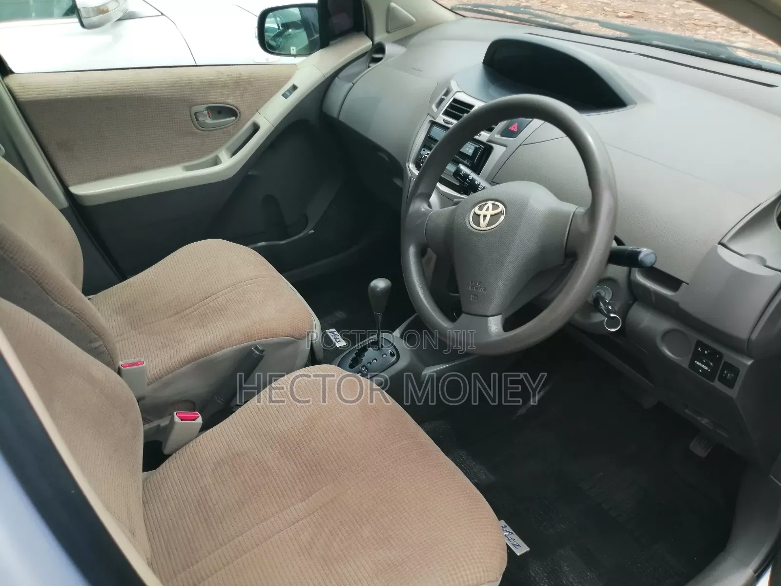 Toyota Vitz 1.3 FWD 3dr 2006 Silver