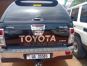 Toyota Hilux 3.0 D-4D 4x4 2013 Black