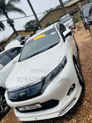 Toyota Harrier 2.0 2015 White