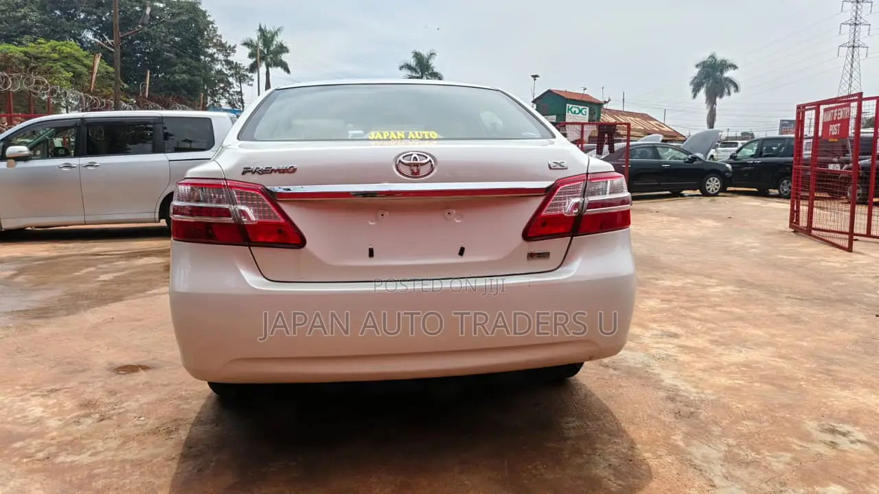 Toyota Premio 2012 White