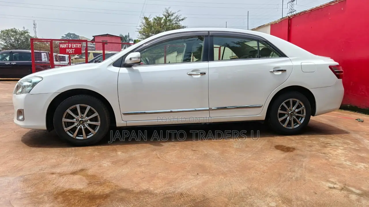 Toyota Premio 2012 White