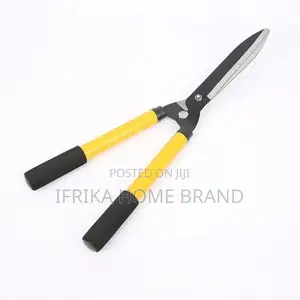 Garden Hedge Shear Features Sharp Steel Blades for Trimming