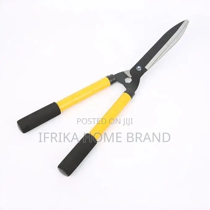 Garden Hedge Shear Features Sharp Steel Blades for Trimming