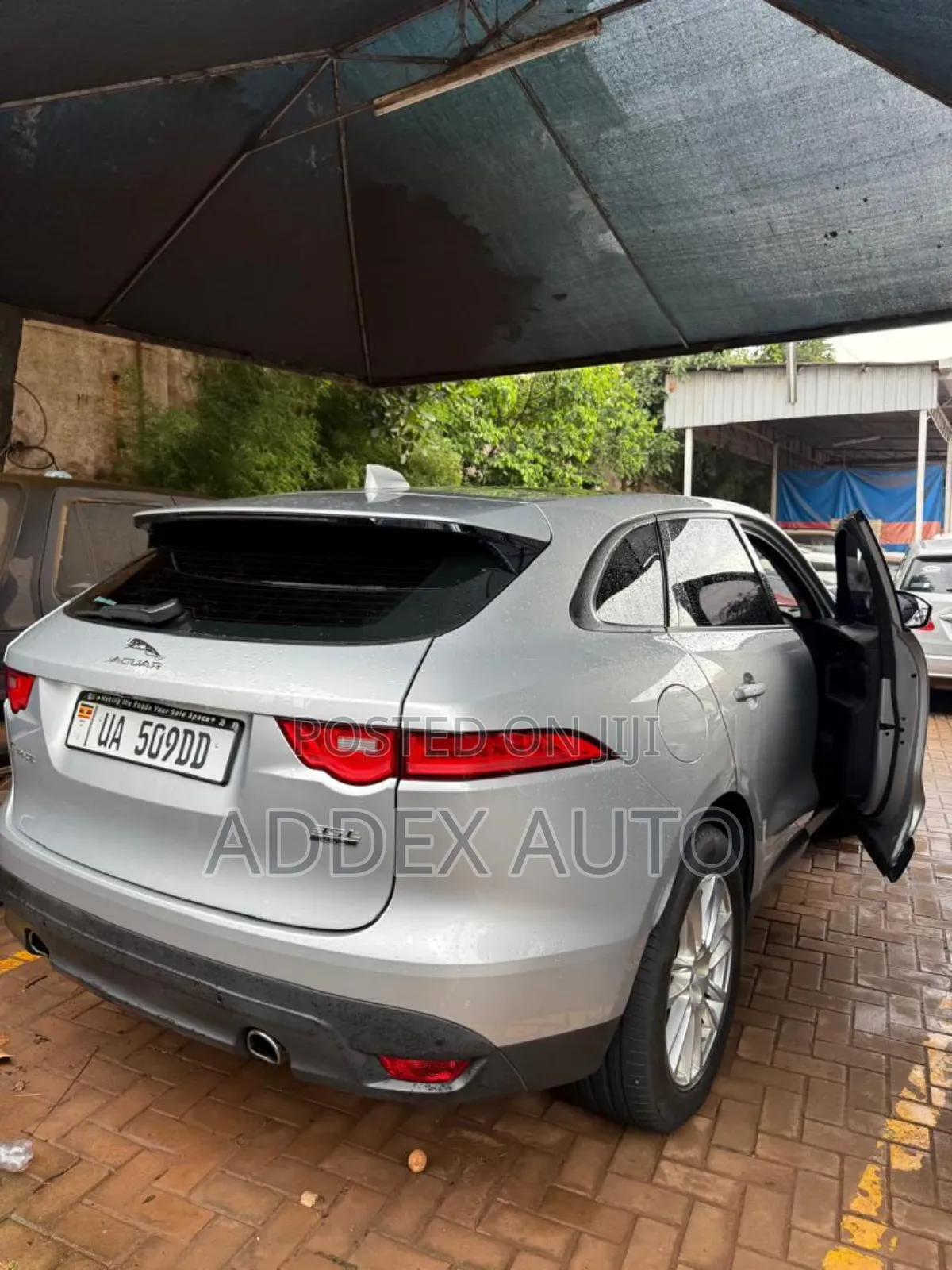 Jaguar F-Pace 35t Premium 2017 Silver