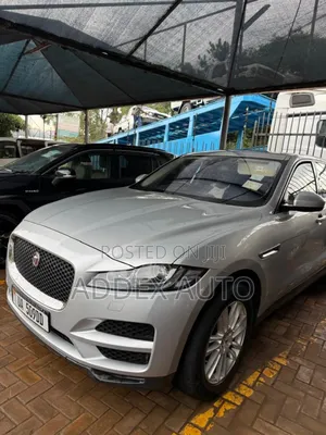 Jaguar F-Pace 35t Premium 2017 Silver