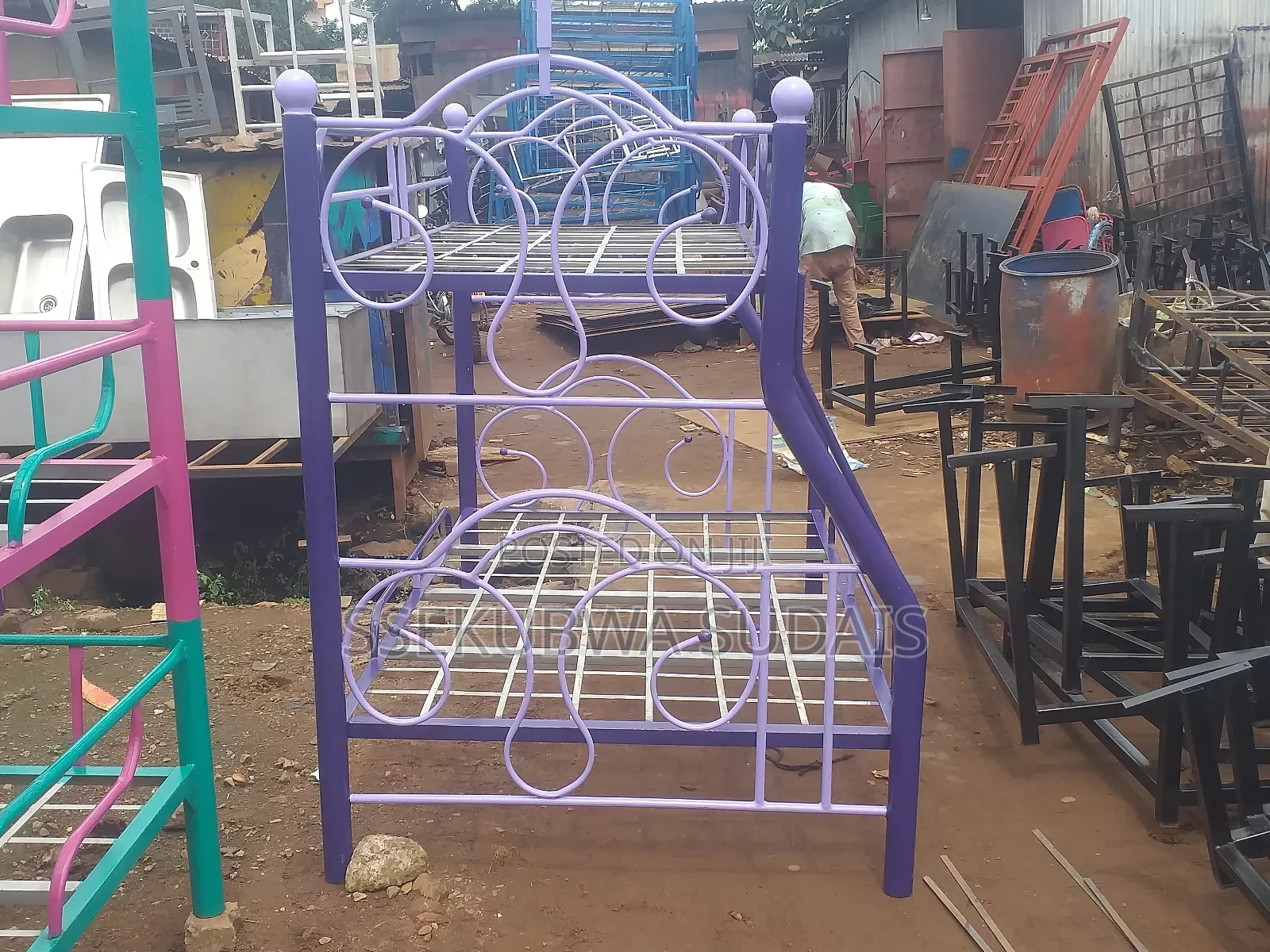 Double Bed Frame Kikona