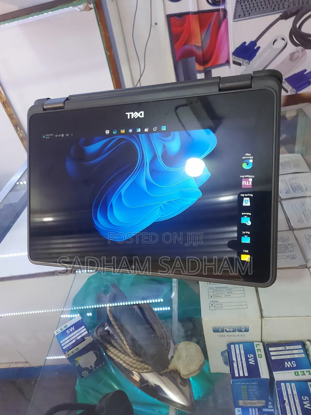 Laptop Dell Latitude 3189 4GB Intel Celeron SSD 128GB