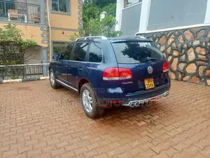 Volkswagen Touareg 2009 Blue