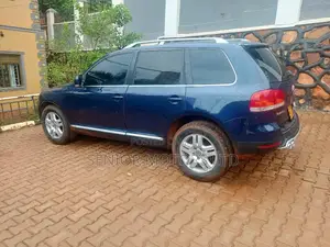 Volkswagen Touareg 2009 Blue