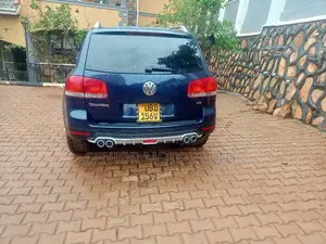 Volkswagen Touareg 2009 Blue