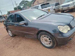 Mercedes-Benz C200 2003 Blue