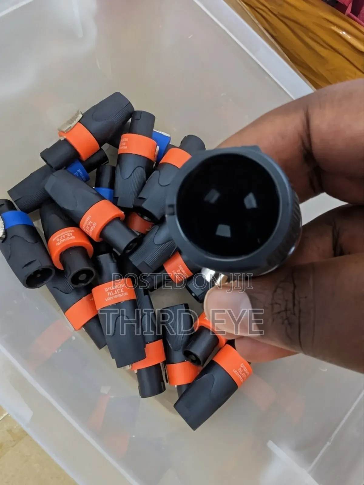 Spinkons Speaker Connectors