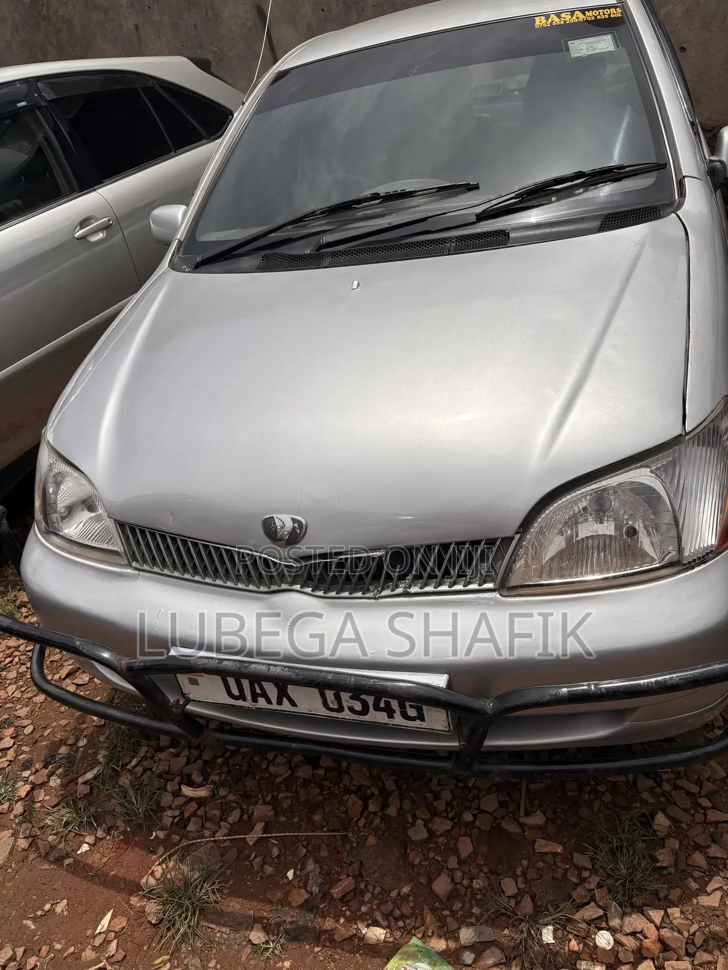 Toyota Platz 2002 Silver