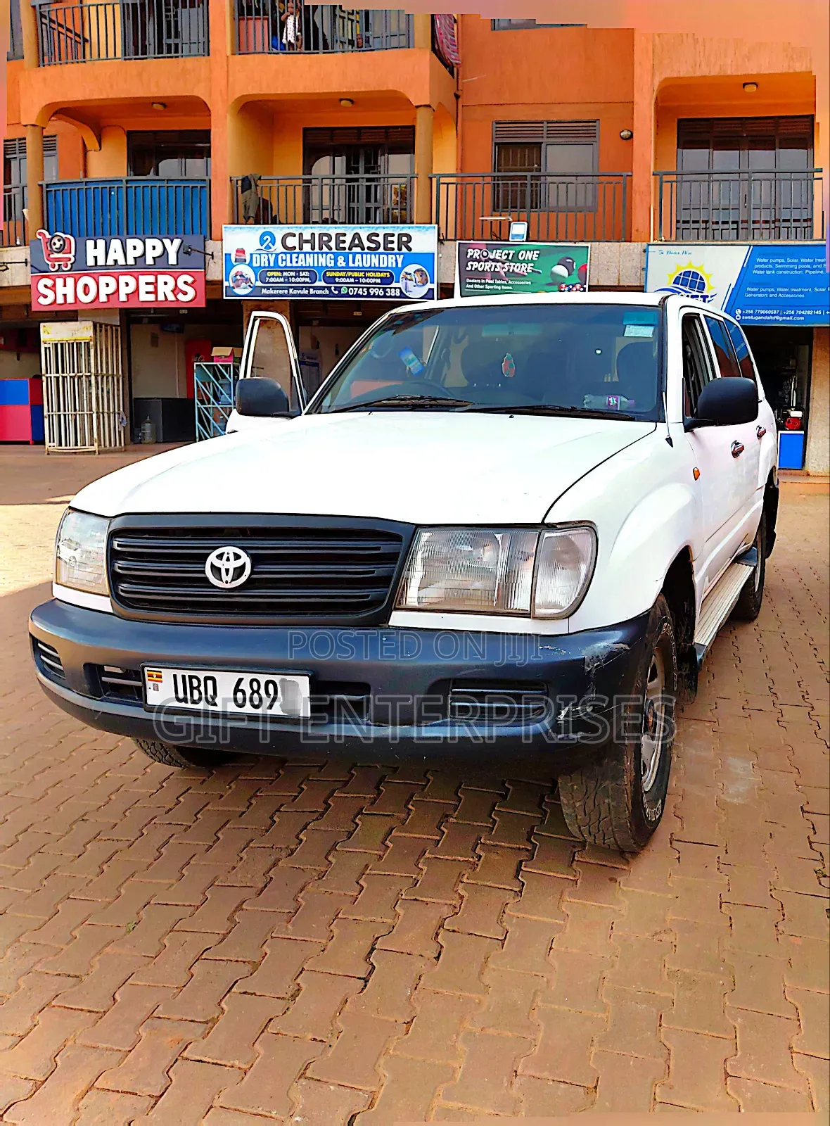 Toyota Land Cruiser 2003 White