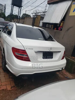 Mercedes-Benz C180 2013 White