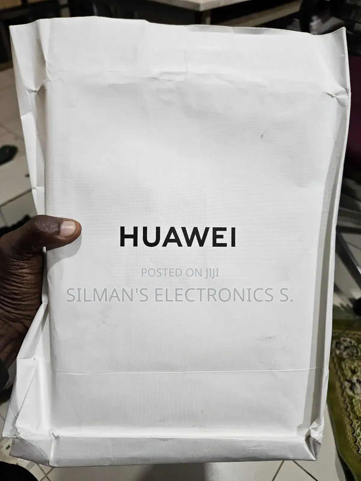 New Huawei Mate XT Ultimate Design 512 GB Red