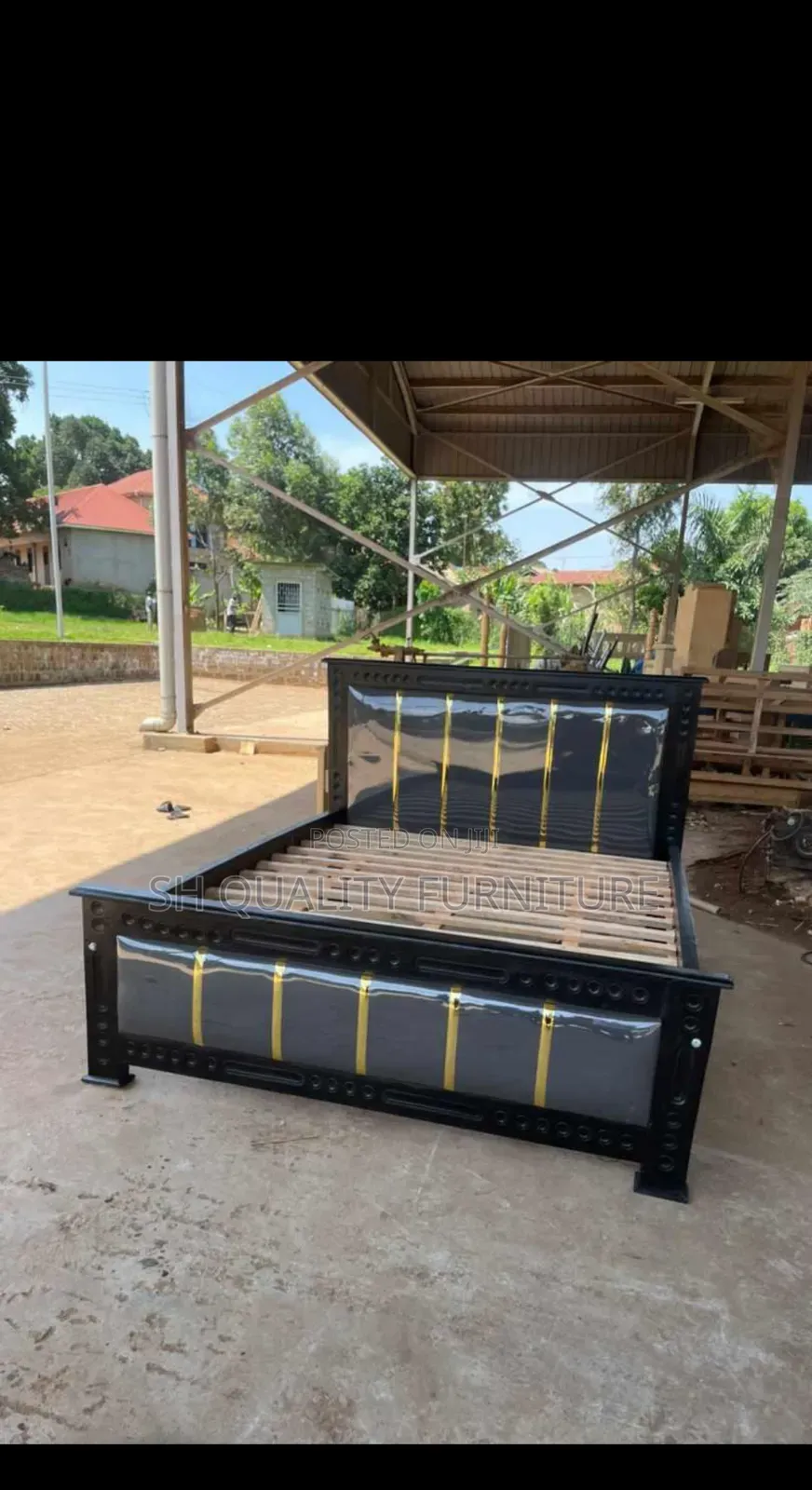 Black Bed 5x6