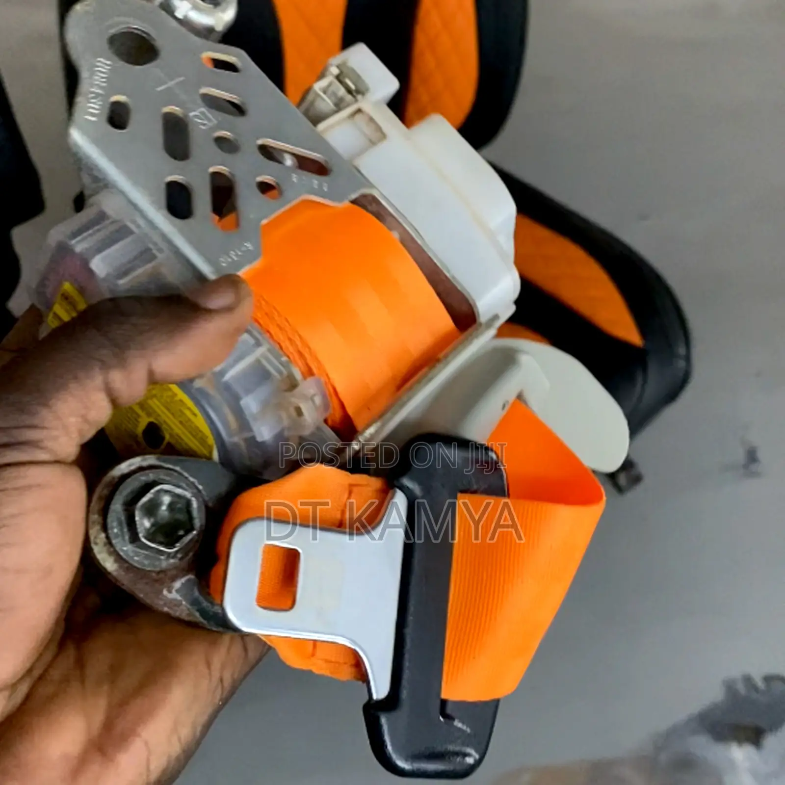 Orange Seat Belts for All Cars - Car Interior Seatbelt Customization